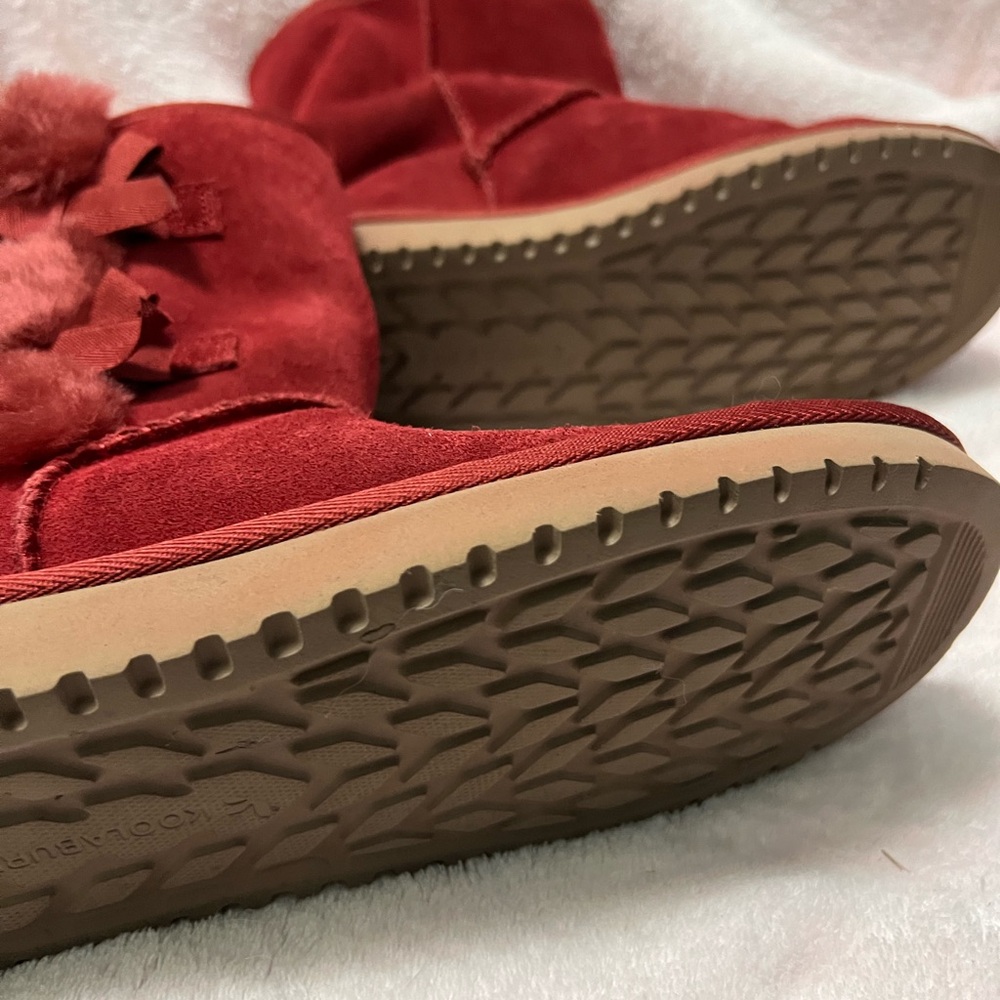 Red Koolaburra boots - Picture 4 of 6
